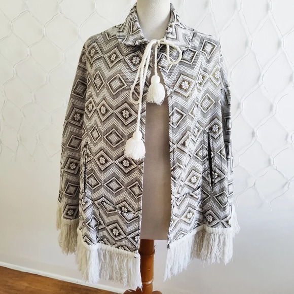 Jackets & Blazers - Poncho / Cream & Gold / Fringe / Fits up to Large